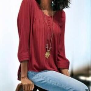 Soft Surroundings Burgundy Blouse Pintuck Front Scoop Neck 3/4 Sleeve Size M